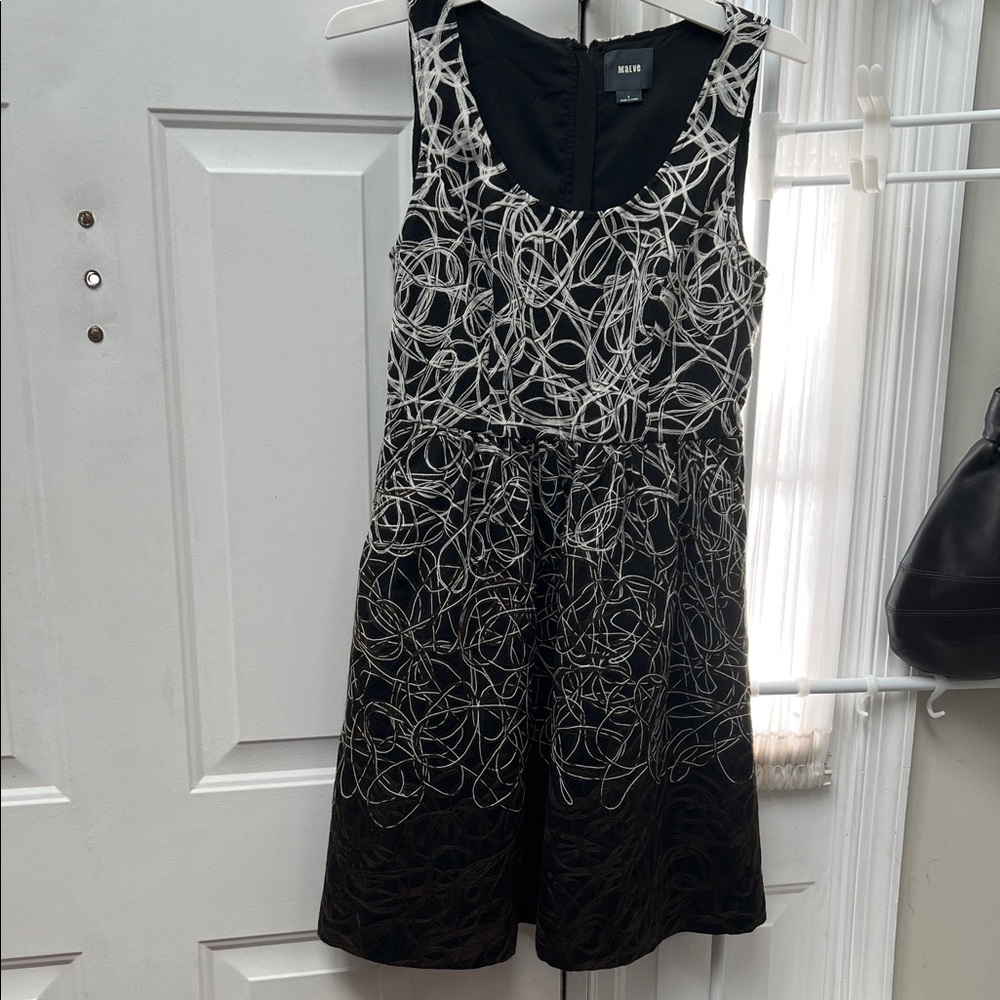 Anthropology Maeve Black and White Swirl Scoop-Neck Mini Dress Size 4